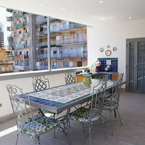 https://la-dukesca-chic.hotels-amalfi.com