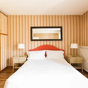 https://sant-andrea-charme-attic.italymilanhotels.net