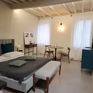  Appartement Parmigianino Nove